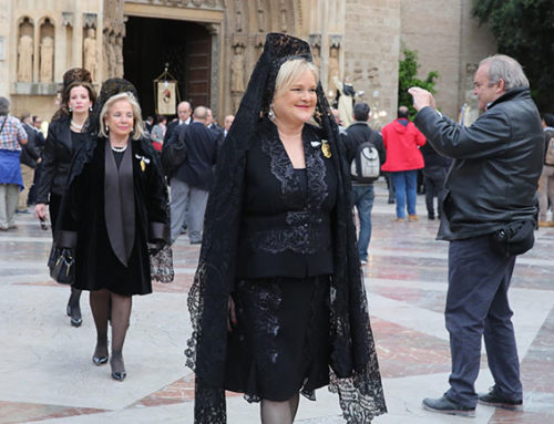 El Ateneo Mercantil desfila en la procesión del 6º Centenario de la muerte de San Vicente Ferrer