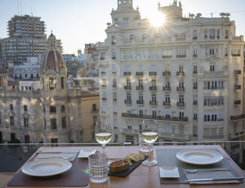 El Ateneo Restaurant amplía su horario de comidas de 12 a 18 horas y en espacios al aire libre