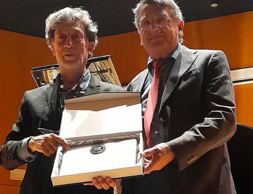 Juan Pablo Gavilanes conquista el Ateneo Mercantil con esa sensiblidad y refinado tratamiento del sonido que posee