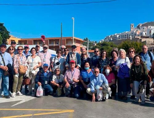 Los socios disfrutan de un viaje en el que se recuerda las huellas de los casi 600 años de la Corona de Aragón