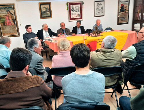 Una gran tarde de toros en el Ateneo Mercantil: "El Trapío"